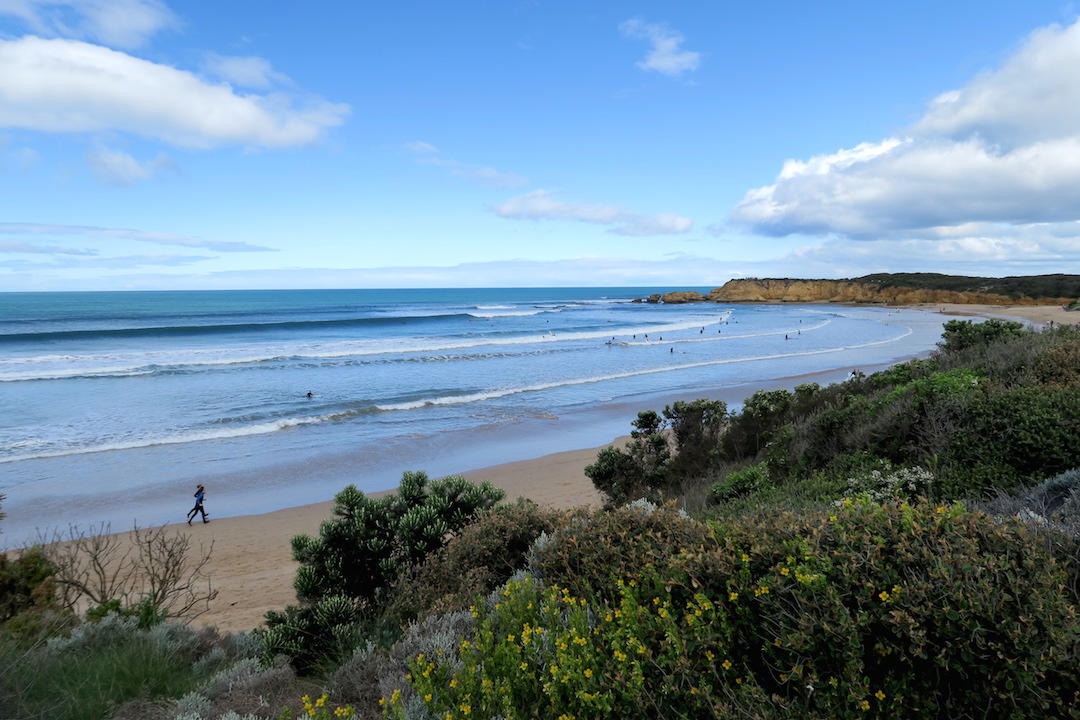 torquay-beach-surfers-victoria