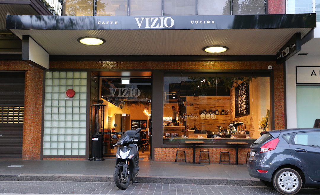 Exterior, Vizio Caffe e Cucina, William Street, Woolloomooloo, Sydney