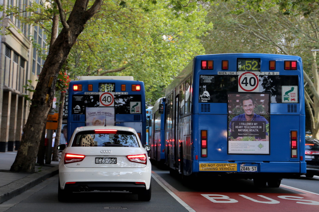 Traffic and buses, Elizabeth Street, Sydney