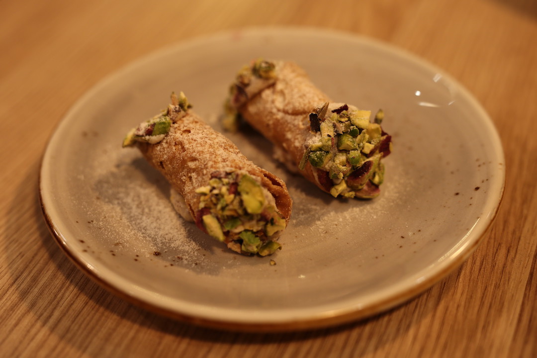 Cannolo dessert, La Favola, King Steet, Newtown, Sydney